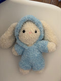 Lapin fluffy pyjama bleu